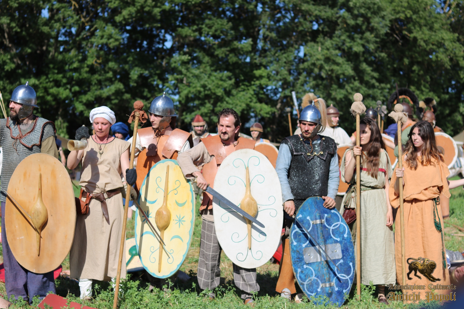 Clan Celtico Il Lupo e la Civetta dell'Associazione Antichi Popoli